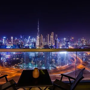 Royal Club By Rvhr, Paramount Tower B, Business Bay Appartement Dubaï